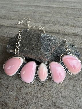 5-Stone Pink Conch Statement Necklace